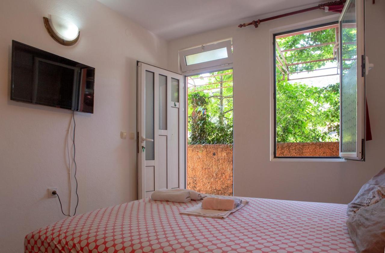 Family Apartments Vukcevic Čanj Kültér fotó